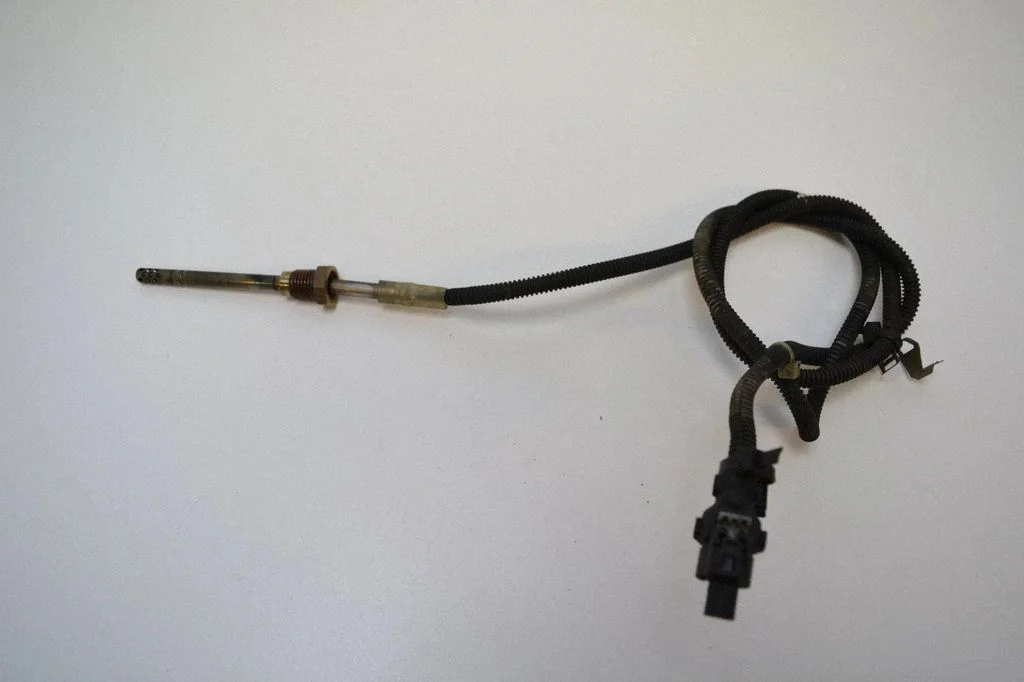Oil temperature sensor – Mercedes-Benz Sprinter W906 (2006-2018)