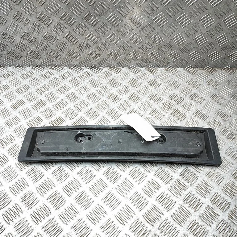 Number plate surrounds holder frame – Tesla Model 3 (2017-)