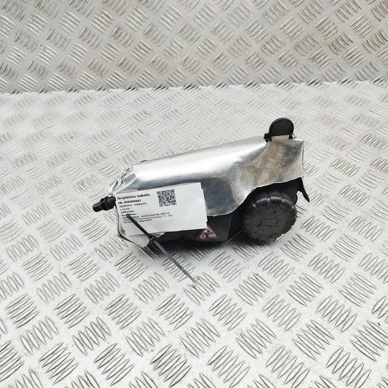 Jahutusvedeliku paisupaak A1775013301 – Aston Martin DBX (2020-)