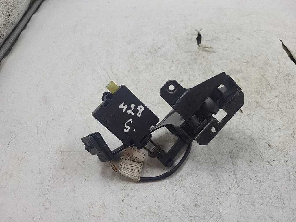 Tailgate/trunk/boot lock/catch/latch – BMW 5 Series E39 (1996-2003)