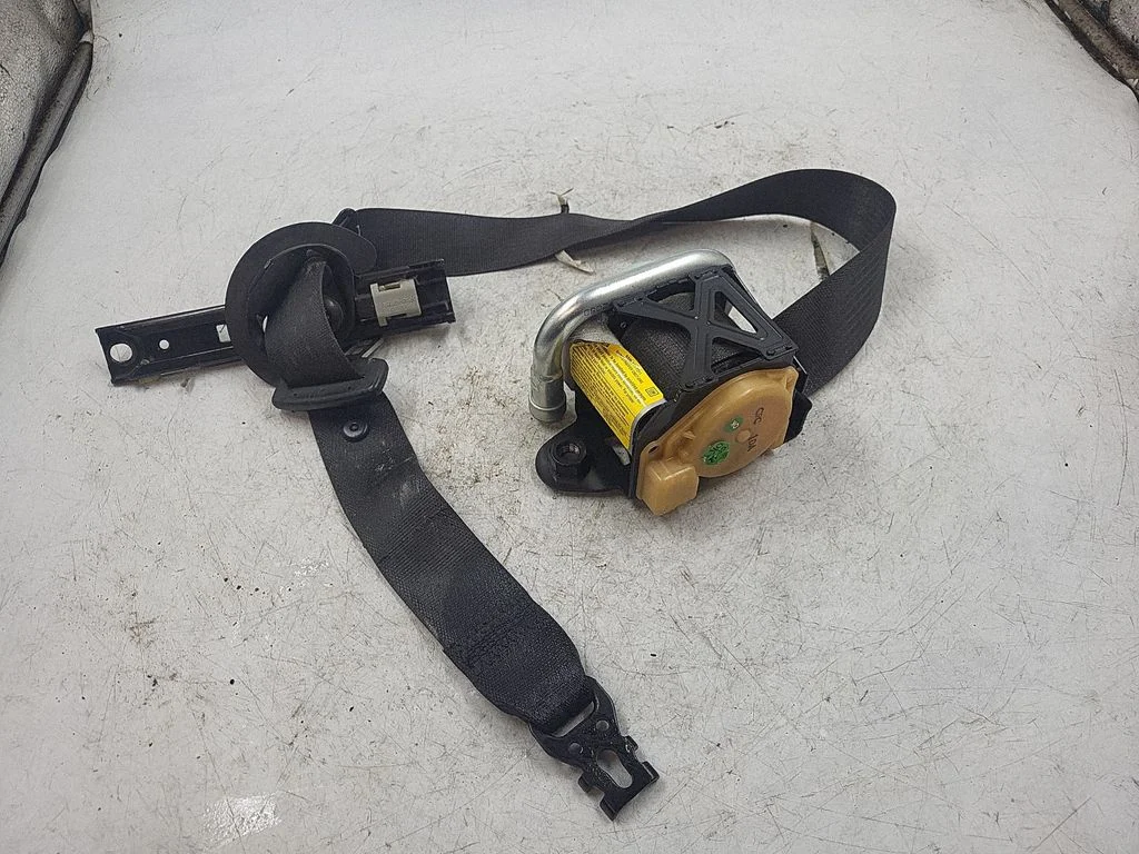 Front seatbelt – Opel Mokka (2012-2016)