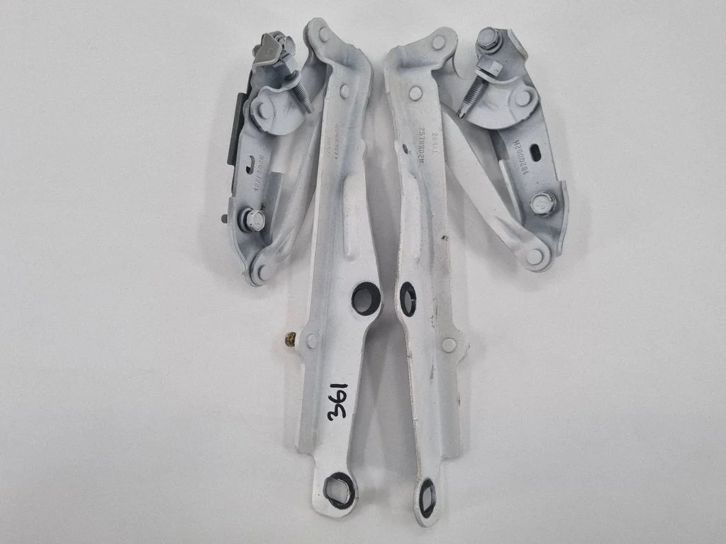 Engine bonnet/hood hinges – Dodge Challenger (2008-2023)