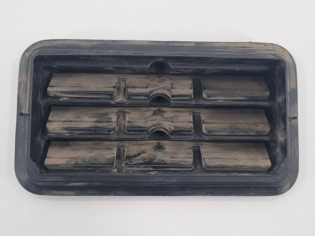 Ventilatsioonirest – Dodge Challenger (2008-2023)