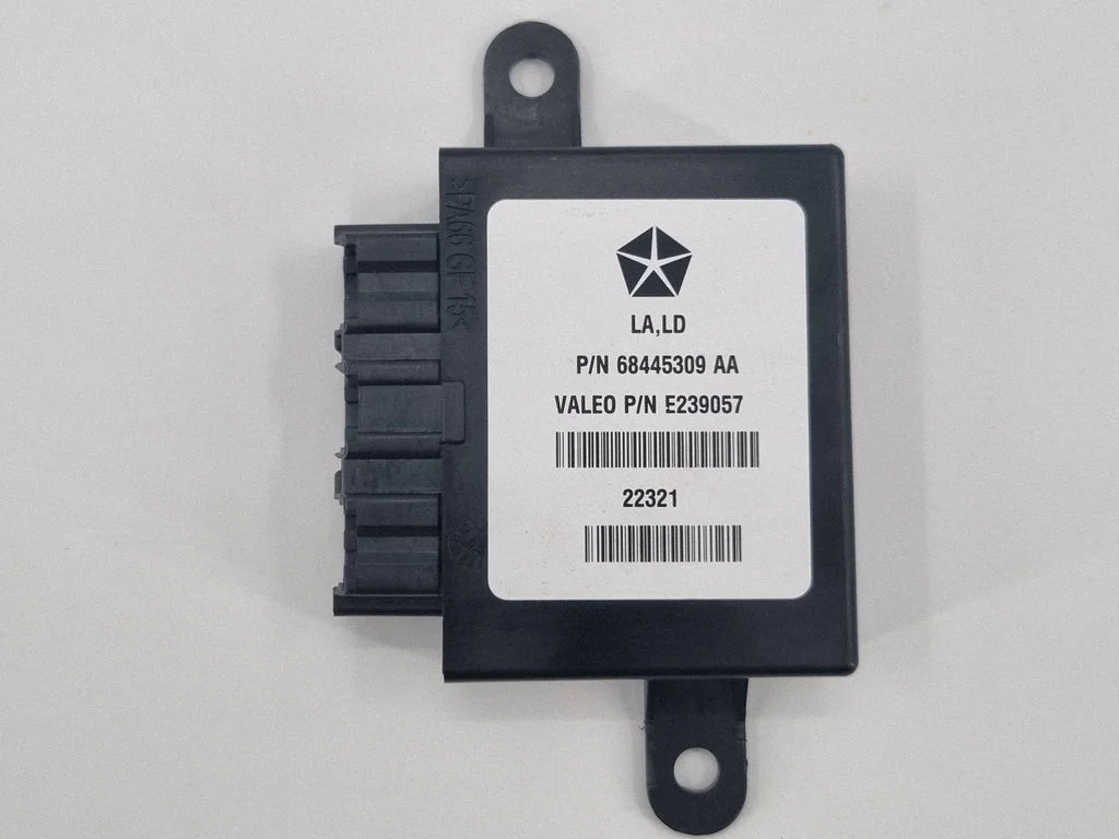 Parkimisandurite (PDC) juhtplokk – Dodge Challenger (2008-2023)