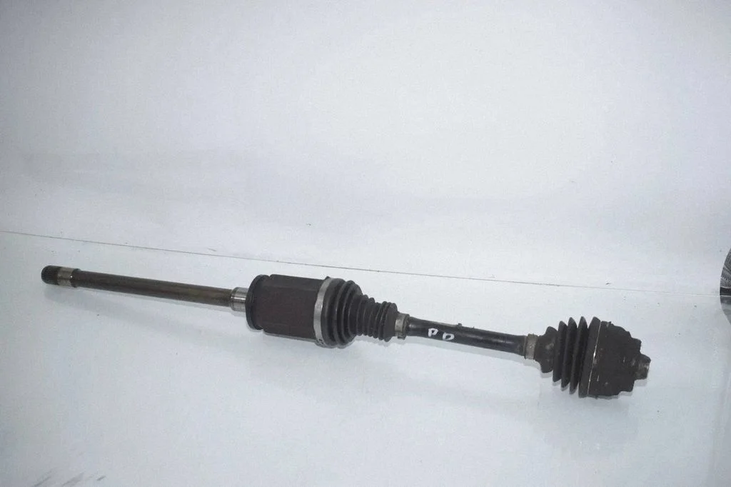 Front driveshaft – BMW 7 Series F01 F02 F03 F04 (2008-2016)