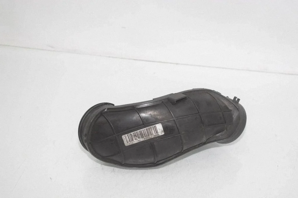 Air intake duct part – BMW 7 Series F01 F02 F03 F04 (2008-2016)