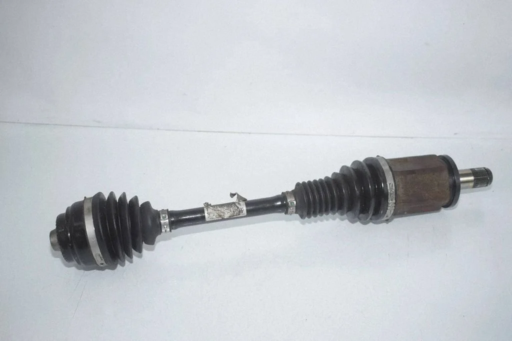 Front driveshaft – BMW 7 Series F01 F02 F03 F04 (2008-2016)