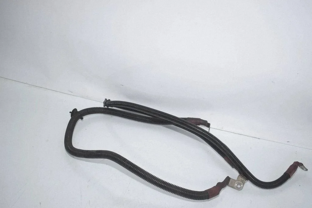 Przewód plusowy (akumulatora) – BMW Seria 7 F01 F02 F03 F04 (2008-2016)