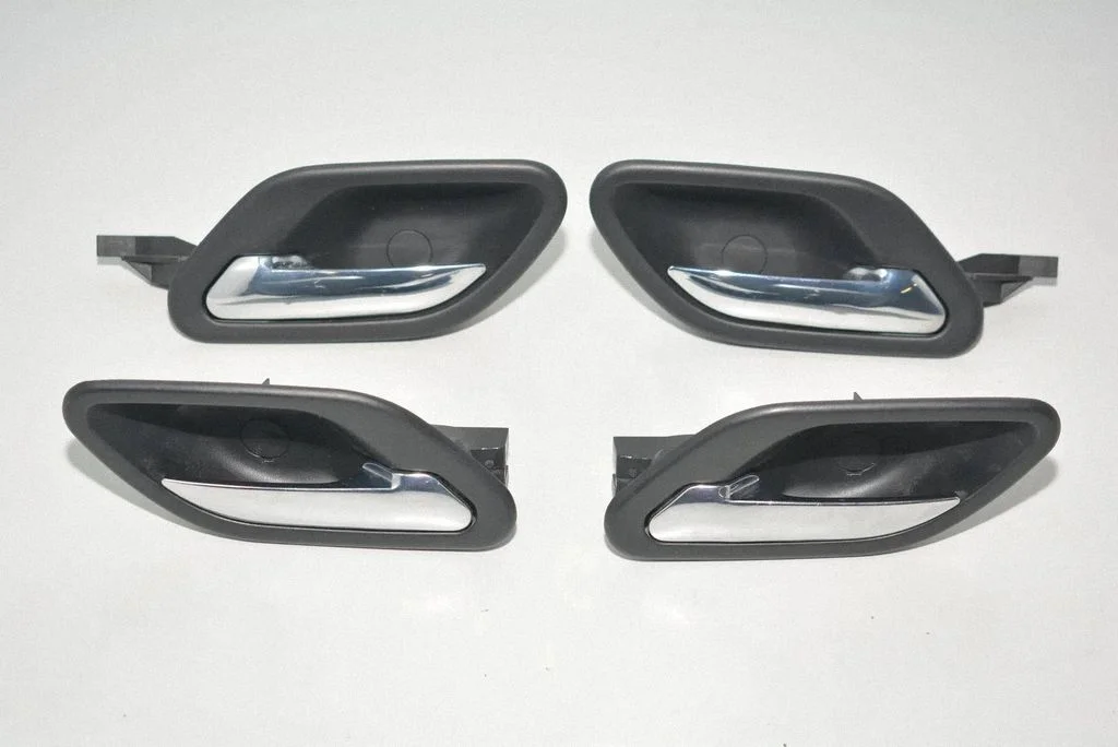 Front door interior handle – BMW 5 Series E39 (1996-2003)