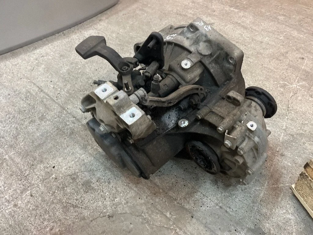 Mehaaniline 5-käiguline käigukast – Audi A3 S3 8P (2003-2012)