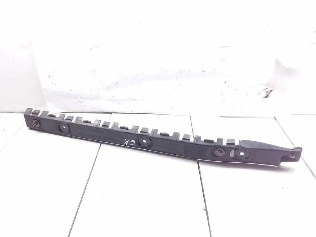 Rear bumper mounting bracket – Ford Transit Custom (2013-2023)