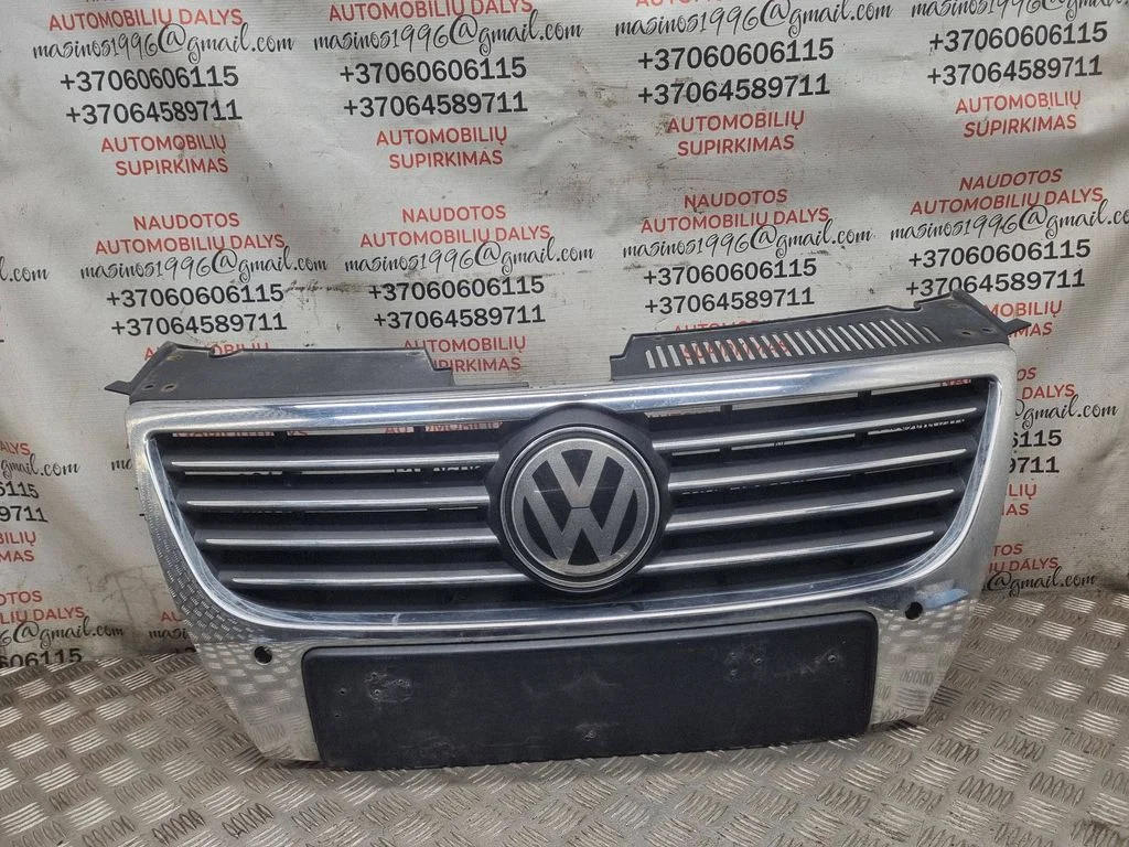 Atrapa górna (grill) – Volkswagen Passat B6 (2005-2010)