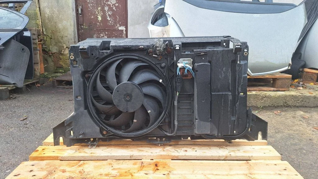 Radiatoru komplekts – Citroen C5 (2001-2004)