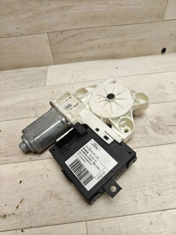 Rear door window regulator motor – Ford Focus C-MAX (2003-2010)