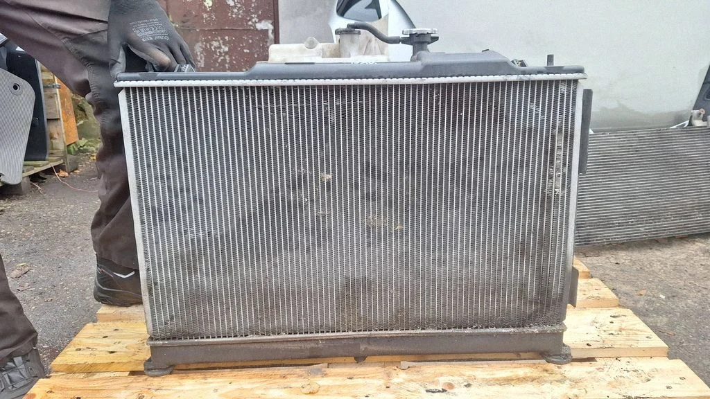 Dzesēšanas šķidruma radiators