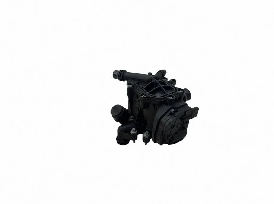 Termostat / obudowa termostatu – BMW Seria 4 F32 F33 (2013-2020)