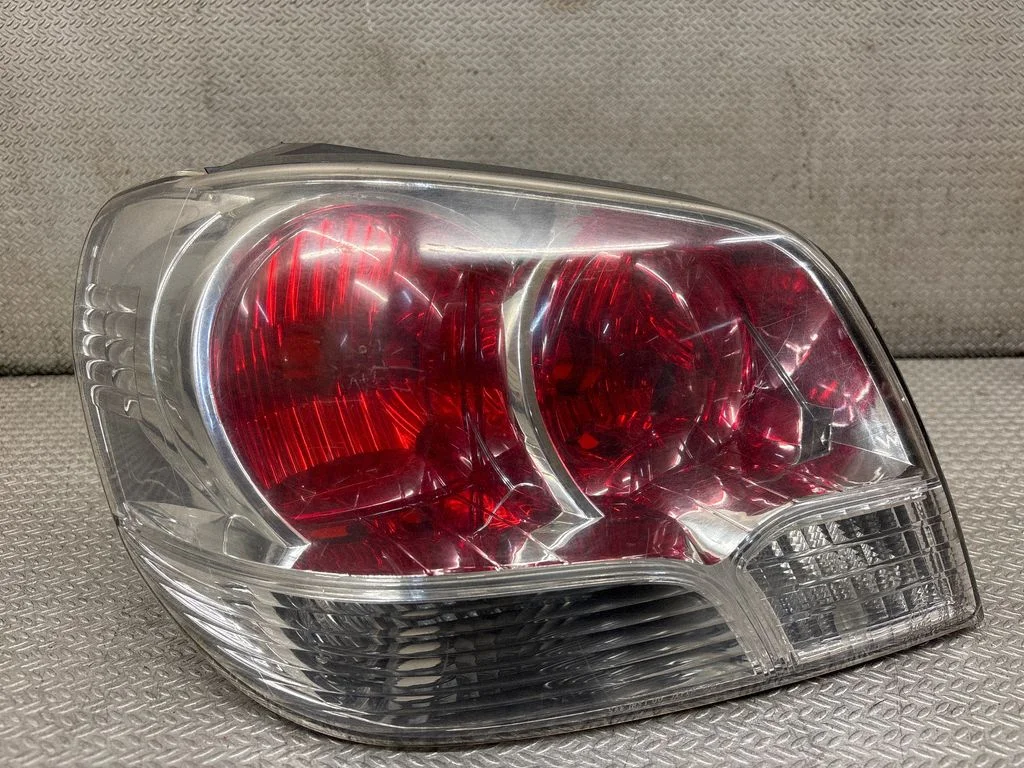 Tagatuli keres – Mitsubishi Outlander (2001-2007)