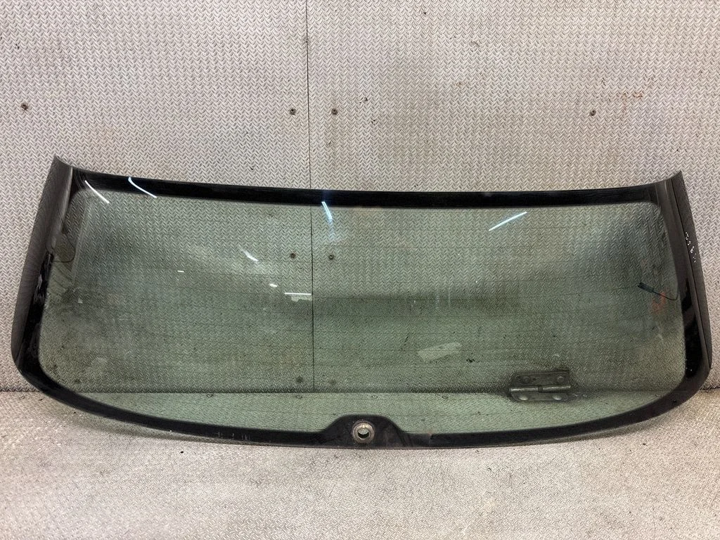 Tagaklaas – Volkswagen Passat B7 (2011-2014)
