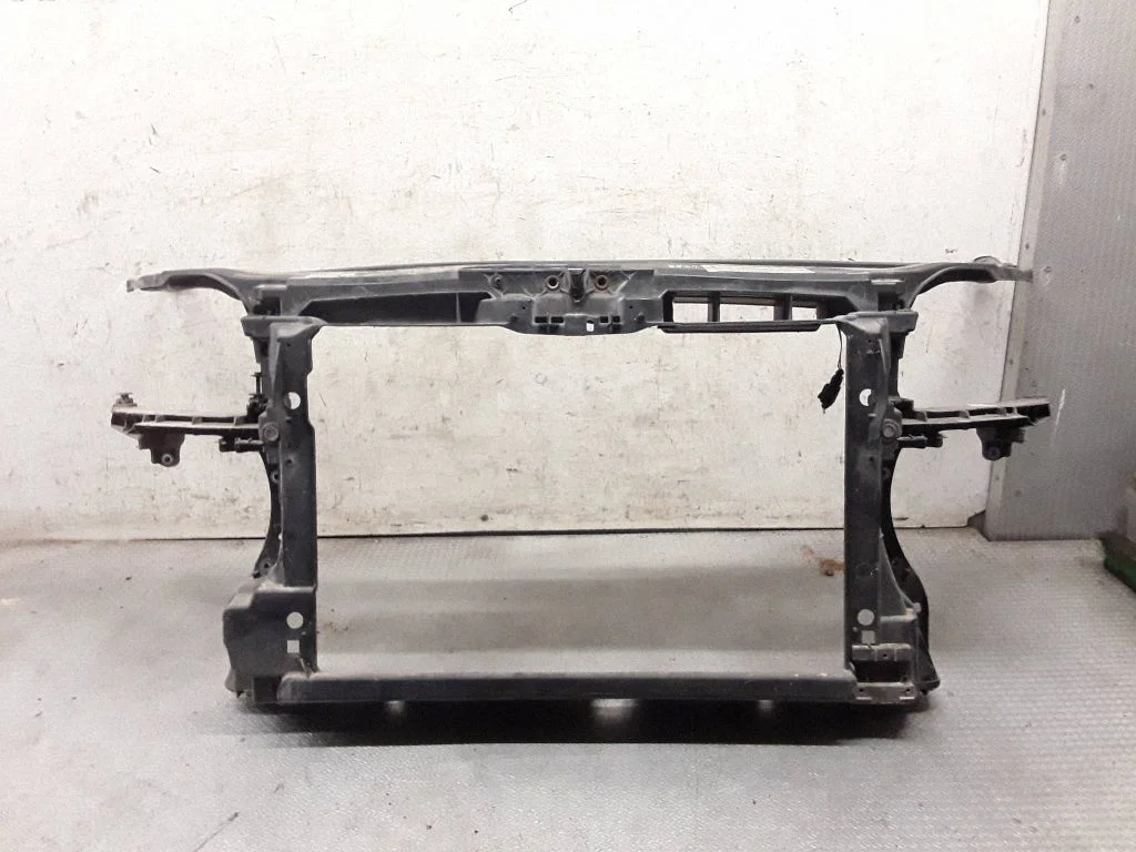 Radiaatori tugipaneel – Audi A3 S3 8P (2003-2012)