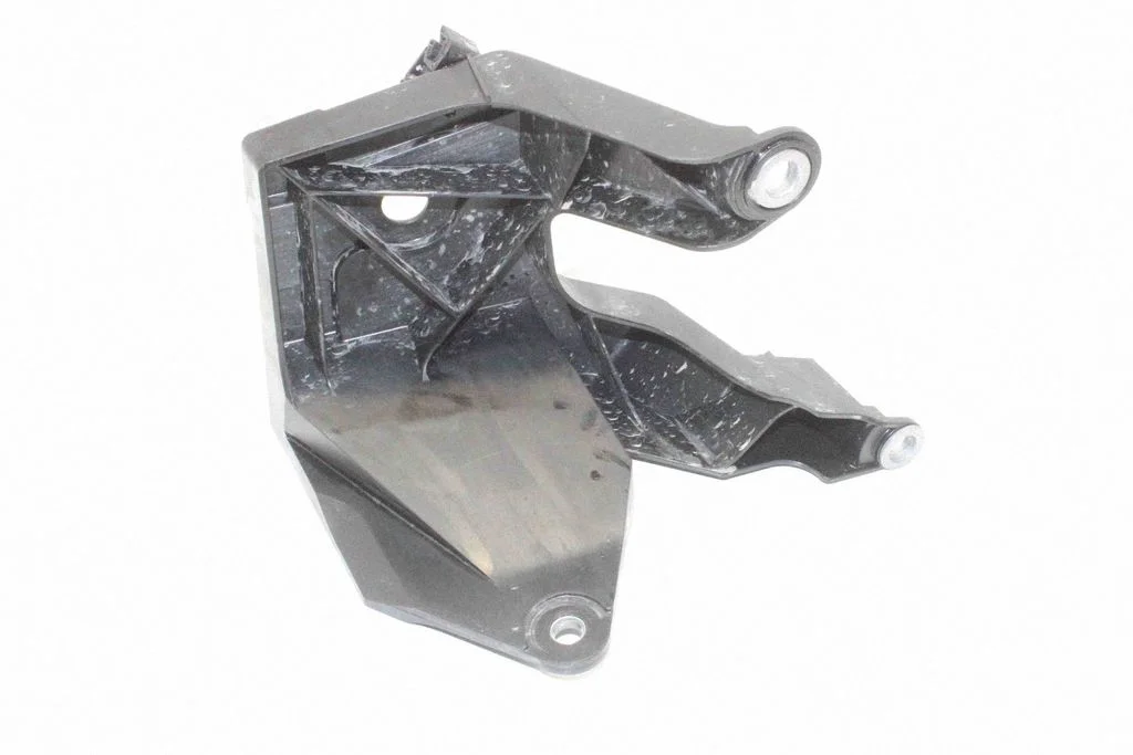 ABS-pumba kinnitus – Audi Q4 e-tron (2021-)
