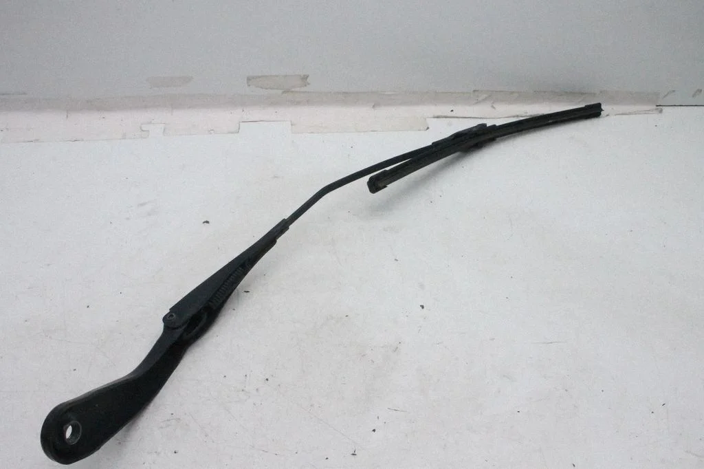 Pióro wycieraczki przedniej – BMW Series 4 M4 F82 F83 (2014-2020)