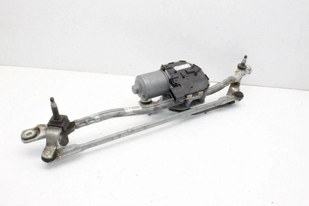 Front wiper linkage and motor – Audi A6 S6 C7 4G (2011-2018)