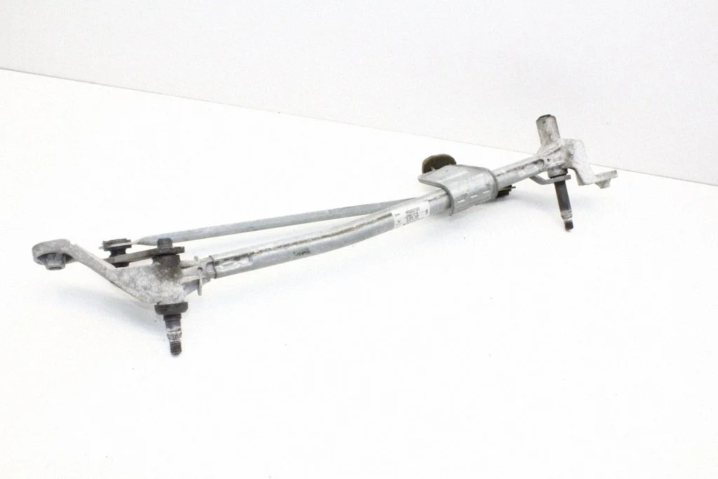 Front wiper linkage – Renault Megane Mégane Renault Sport III (IV Based) (2017-2023)