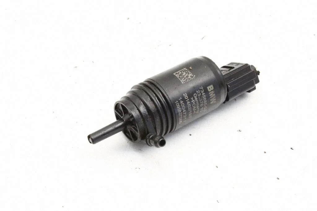 Klaasipesuvedeliku pump (klaaside) – BMW 1-seeria F20 F21 (2011-2019)