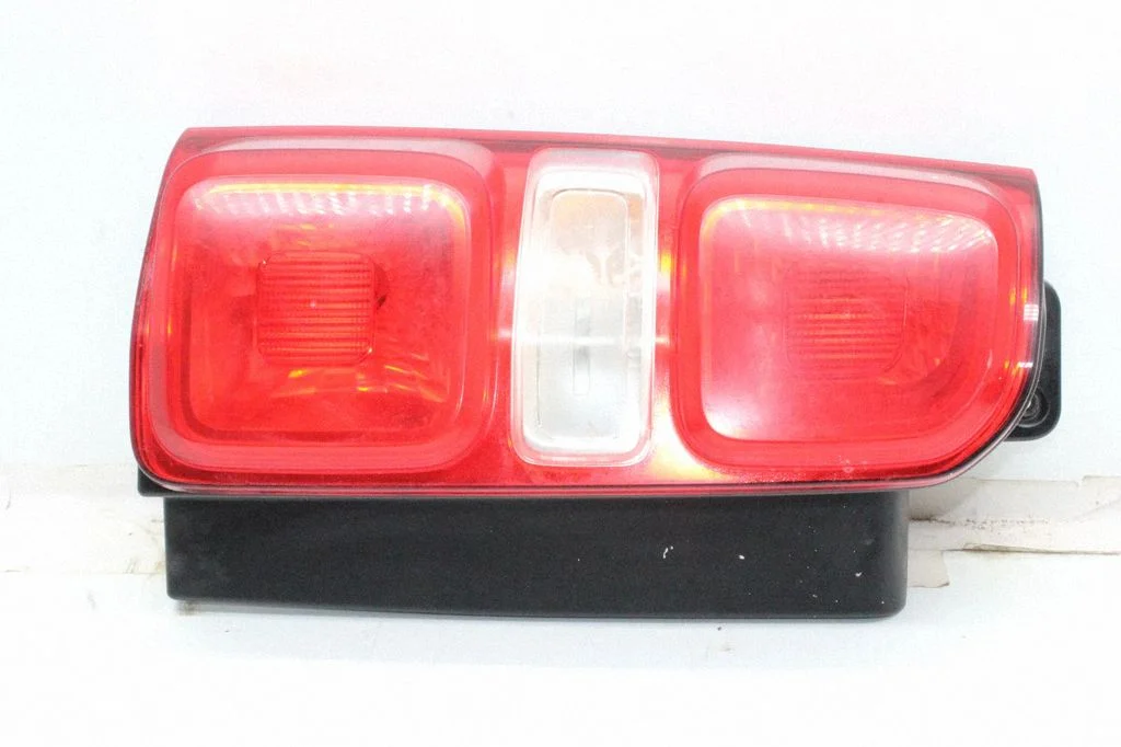 Rear/tail lights 9808243180