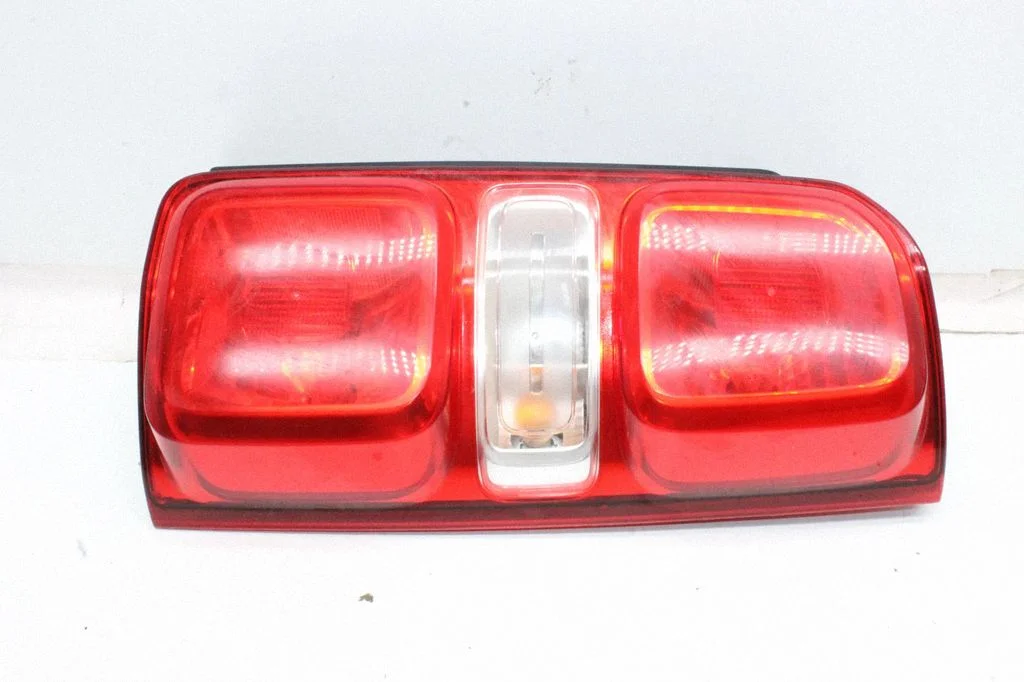 Rear/tail lights 9808243080