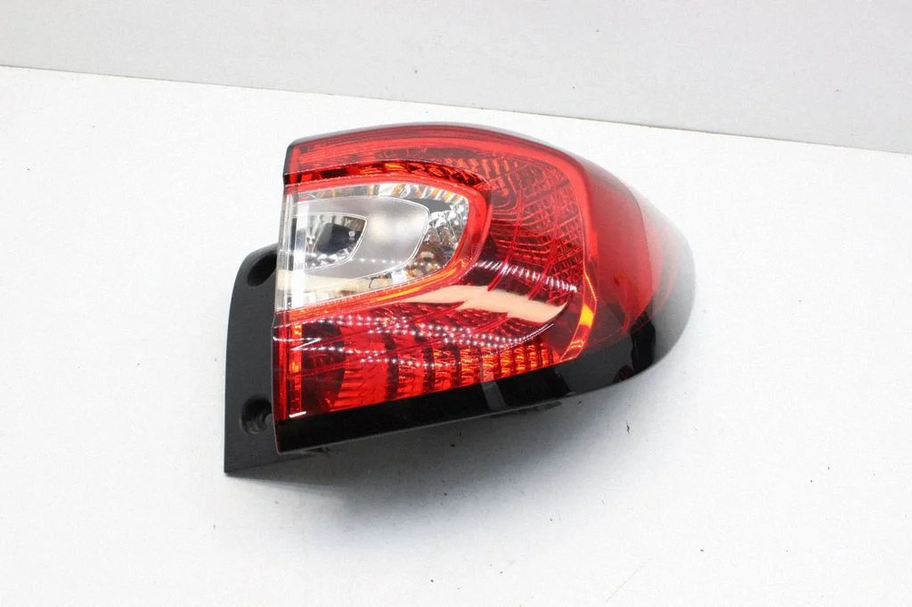 Lampa tylna w błotniku – Renault Captur (2013-2020)