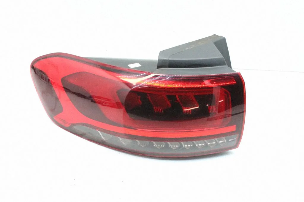 Lampa tylna w błotniku – Mercedes-Benz EQB (2021-)