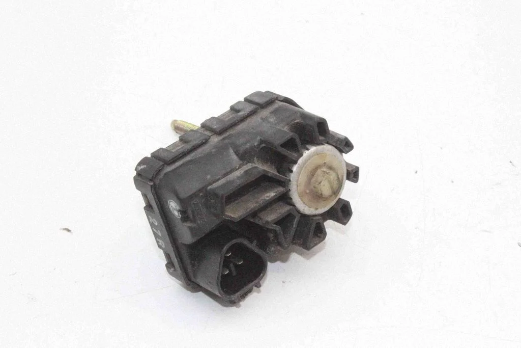 Headlight level adjustment motor – Honda S2000 (1999-2009)