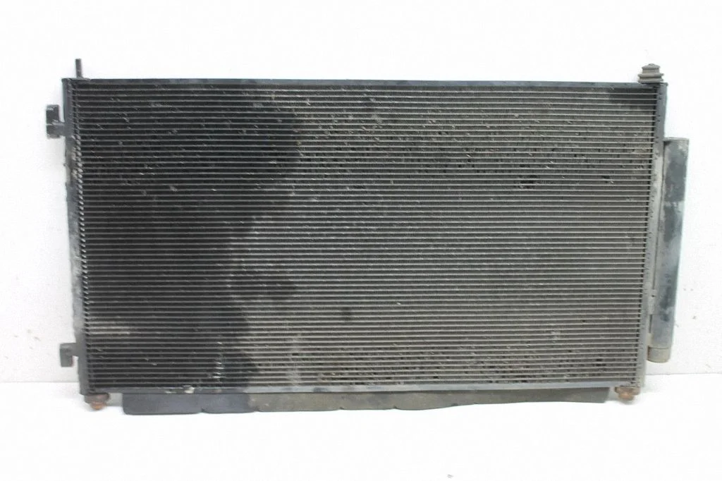 Kliimaseadme jahutusradiaator (kondensaator) – Honda CR-V (2007-2012)