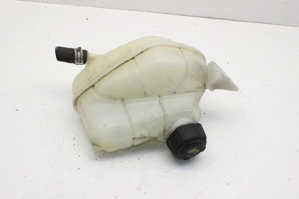 Coolant expansion tank/reservoir – Nissan X-Trail T32 (2014-2021)