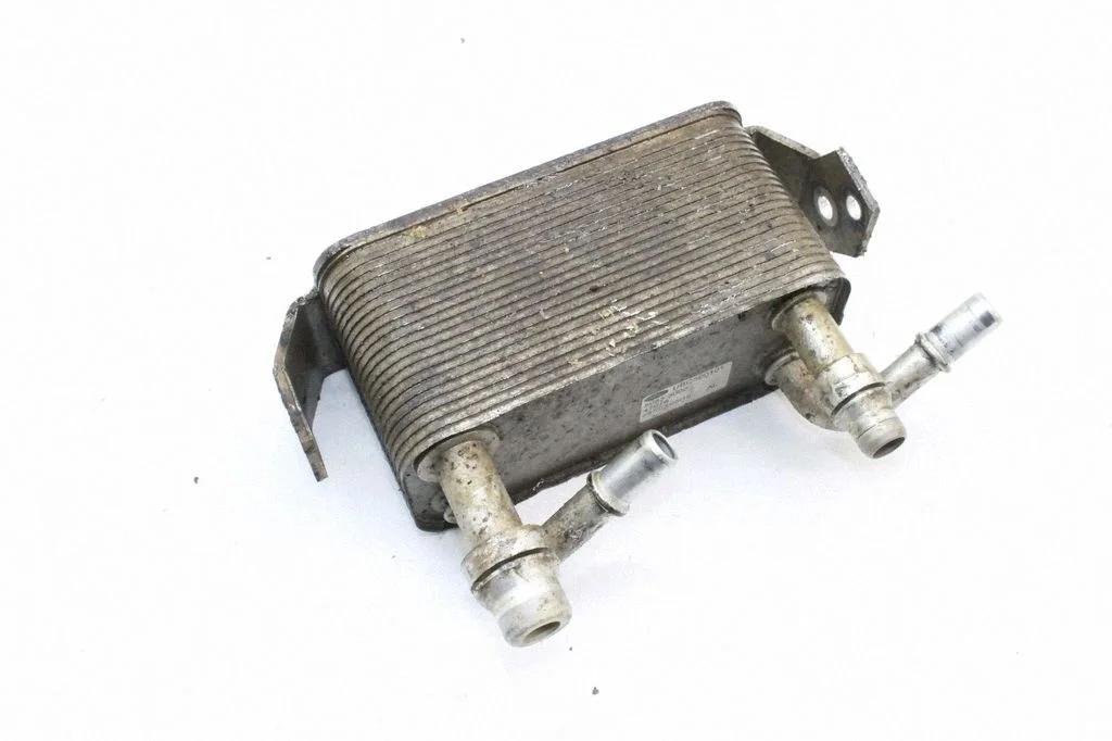Käigukasti õliradiaator UBC500101
