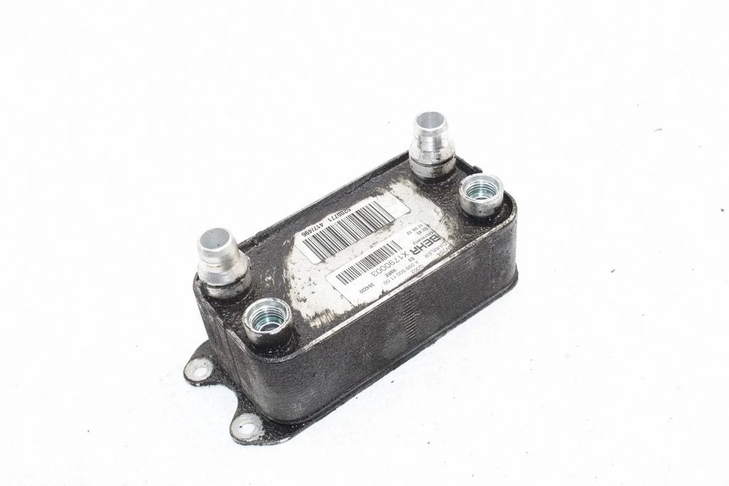 Mootoriõli radiaator A0995001100