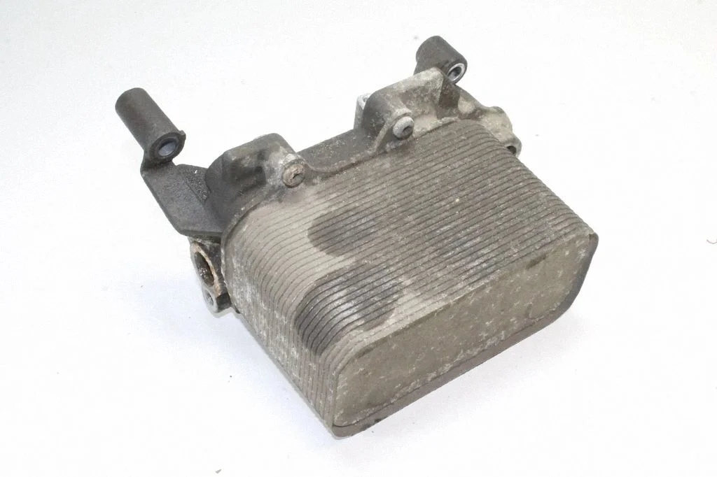 Mootoriõli radiaator 98630720101