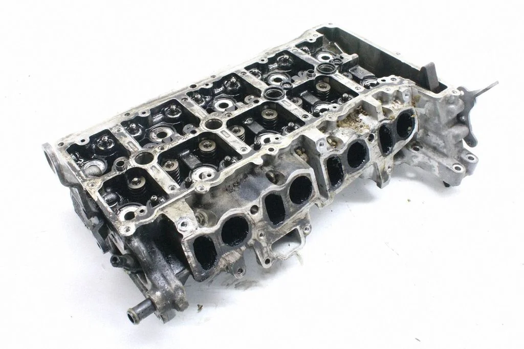 Engine head – BMW 3 Series F30 F35 F31 (2012-2018)
