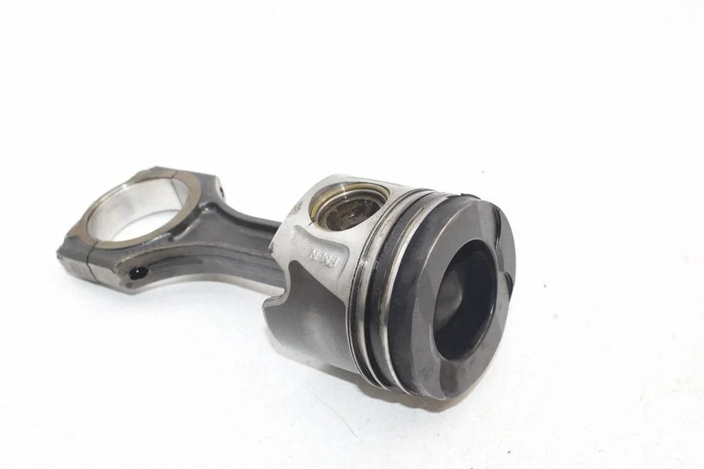 Piston – Mercedes-Benz GLC-Class C253 (2016-)