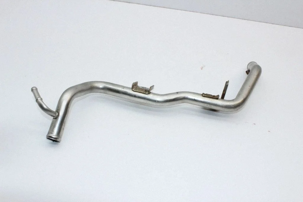 Gaisa caurule uz turbīnu – Toyota Avensis T270 (2009-2012)