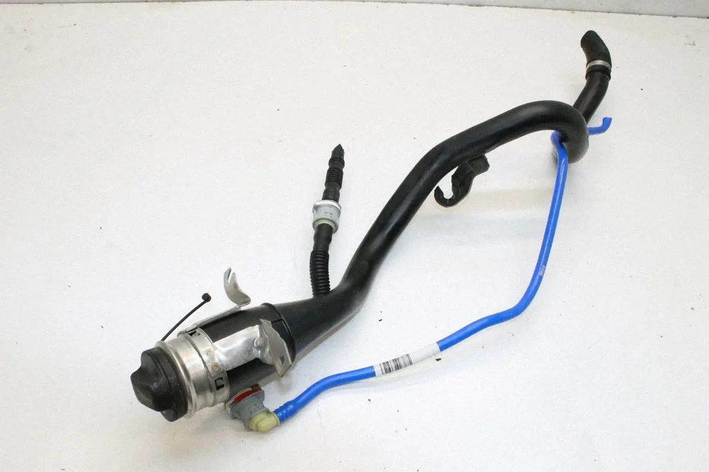 Kütusepaagi täitetoru – BMW Series 3 M3 G80 (2020-)