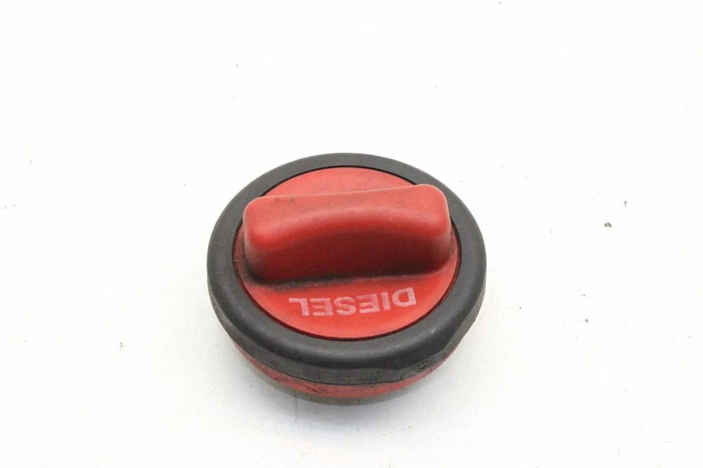 Fuel tank filler cap – Mercedes-Benz E-Class W211 (2002-2009)