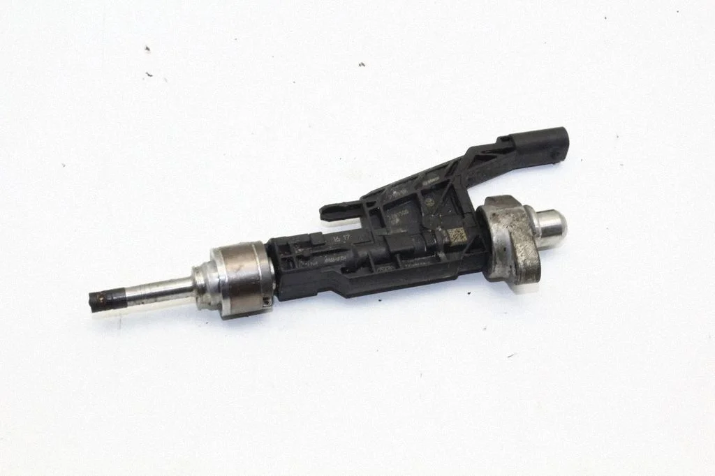 Sprausla (-as) (inžektors (-i)) – BMW 7. sērija G70 (2022-)