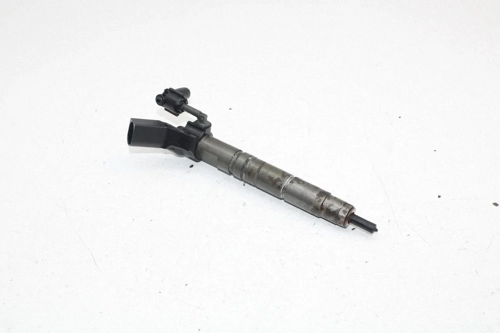 Fuel injector – Mercedes-Benz GLC-Class C253 (2016-)