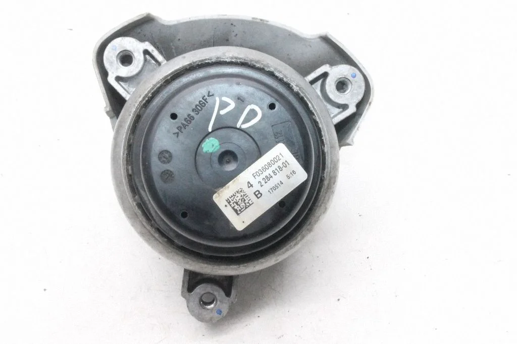 Engine mount bracket 2284818