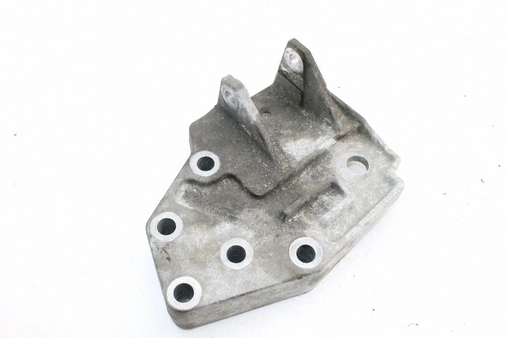 Mootori kinnituskronstein BJ326P096AA