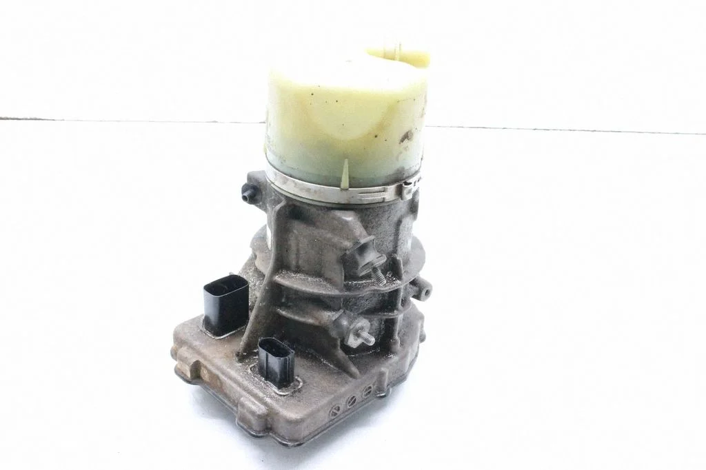 Roolivõimendi pump 31406709