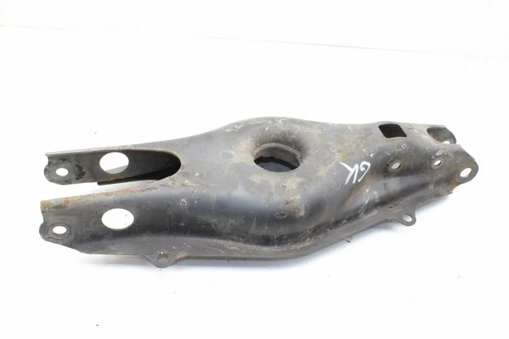 Tagumine ülemine õõtshoob A2043520888