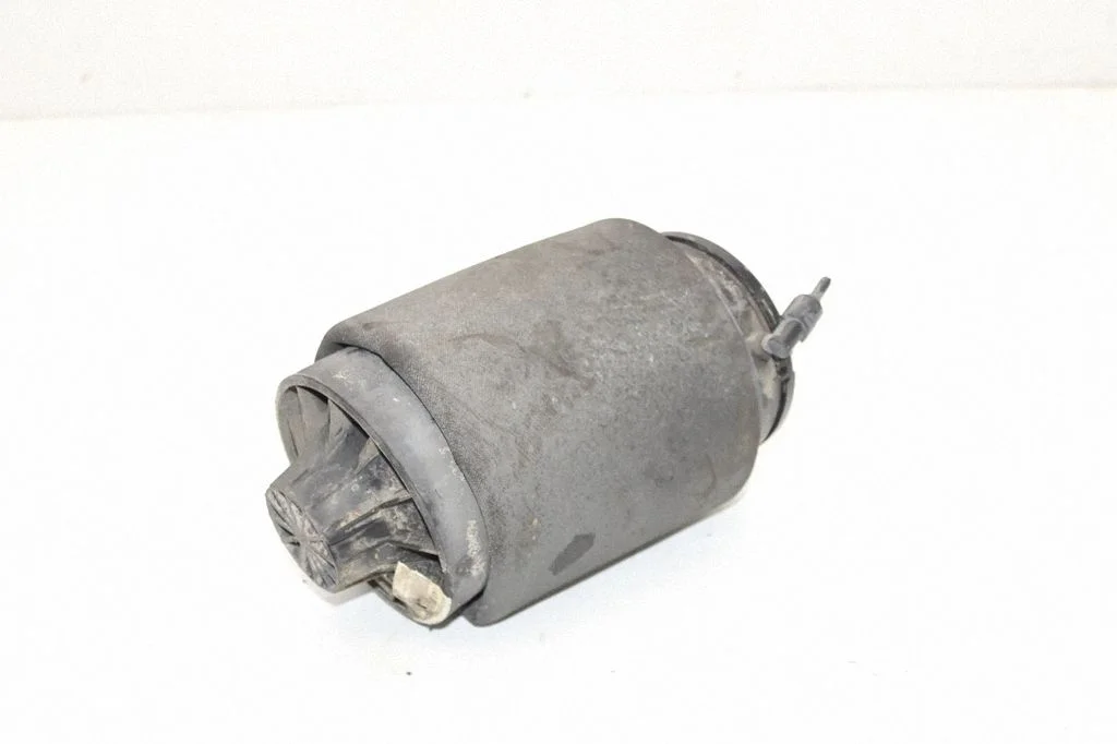 Tagumine õhkvedrustuse padi 68029912AE